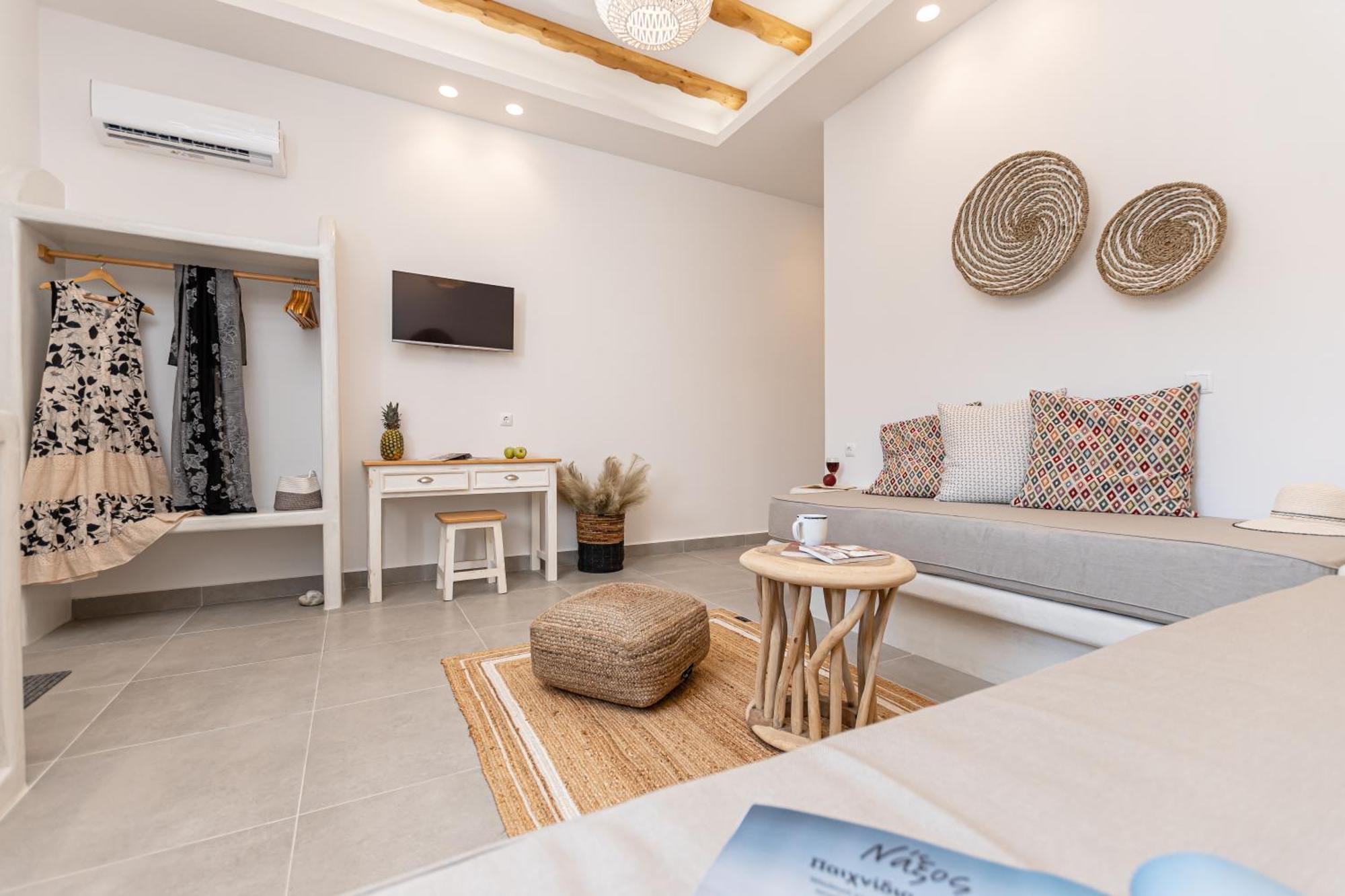 Porto Dema Luxury Suites Schinoussa Exterior photo