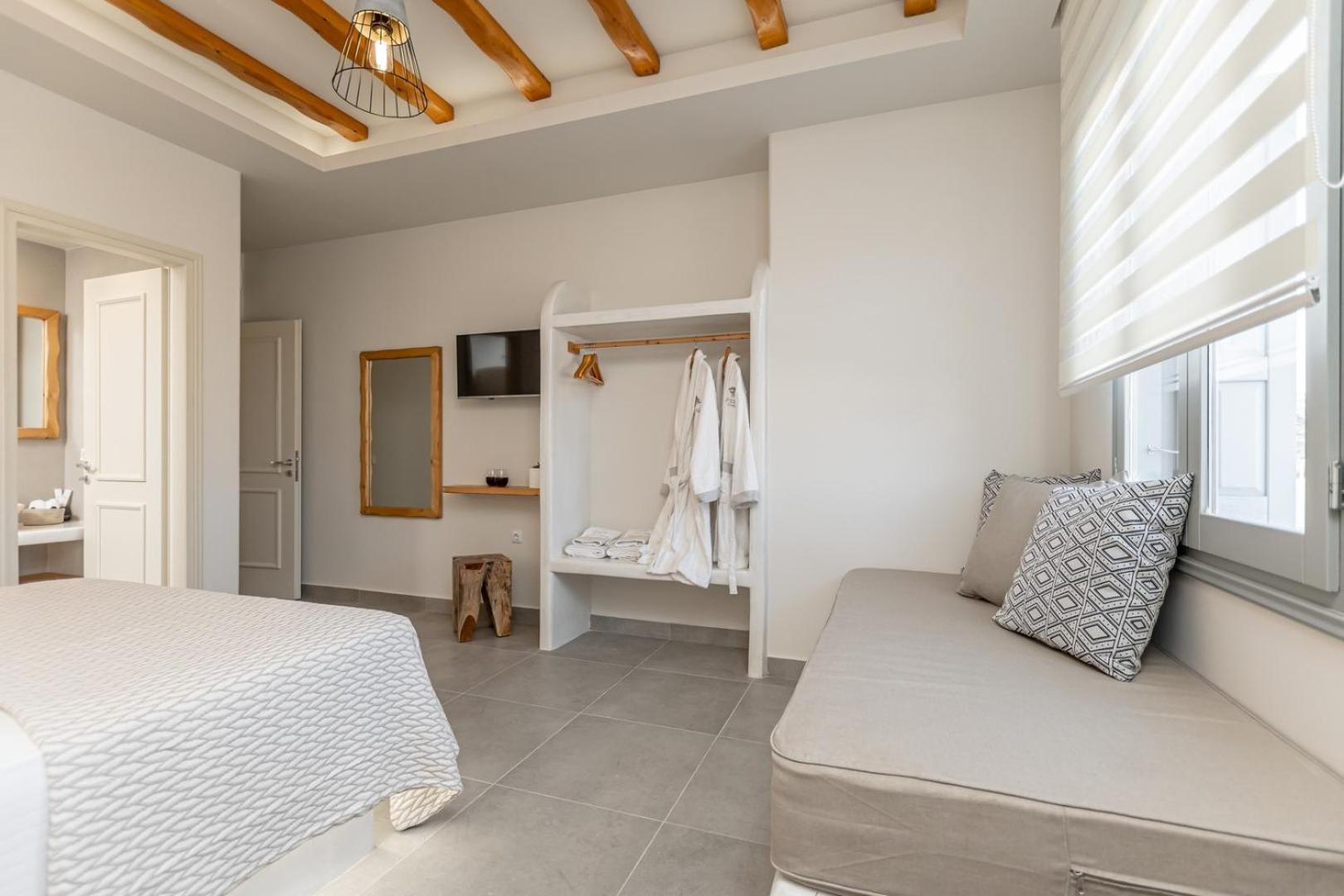 Porto Dema Luxury Suites Schinoussa Exterior photo