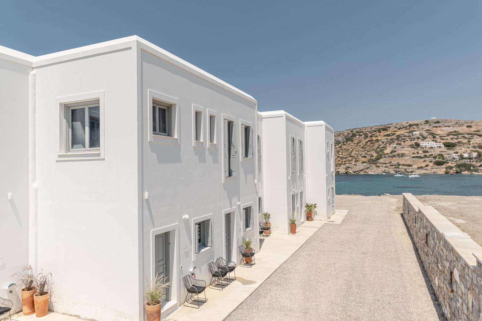 Porto Dema Luxury Suites Schinoussa Exterior photo