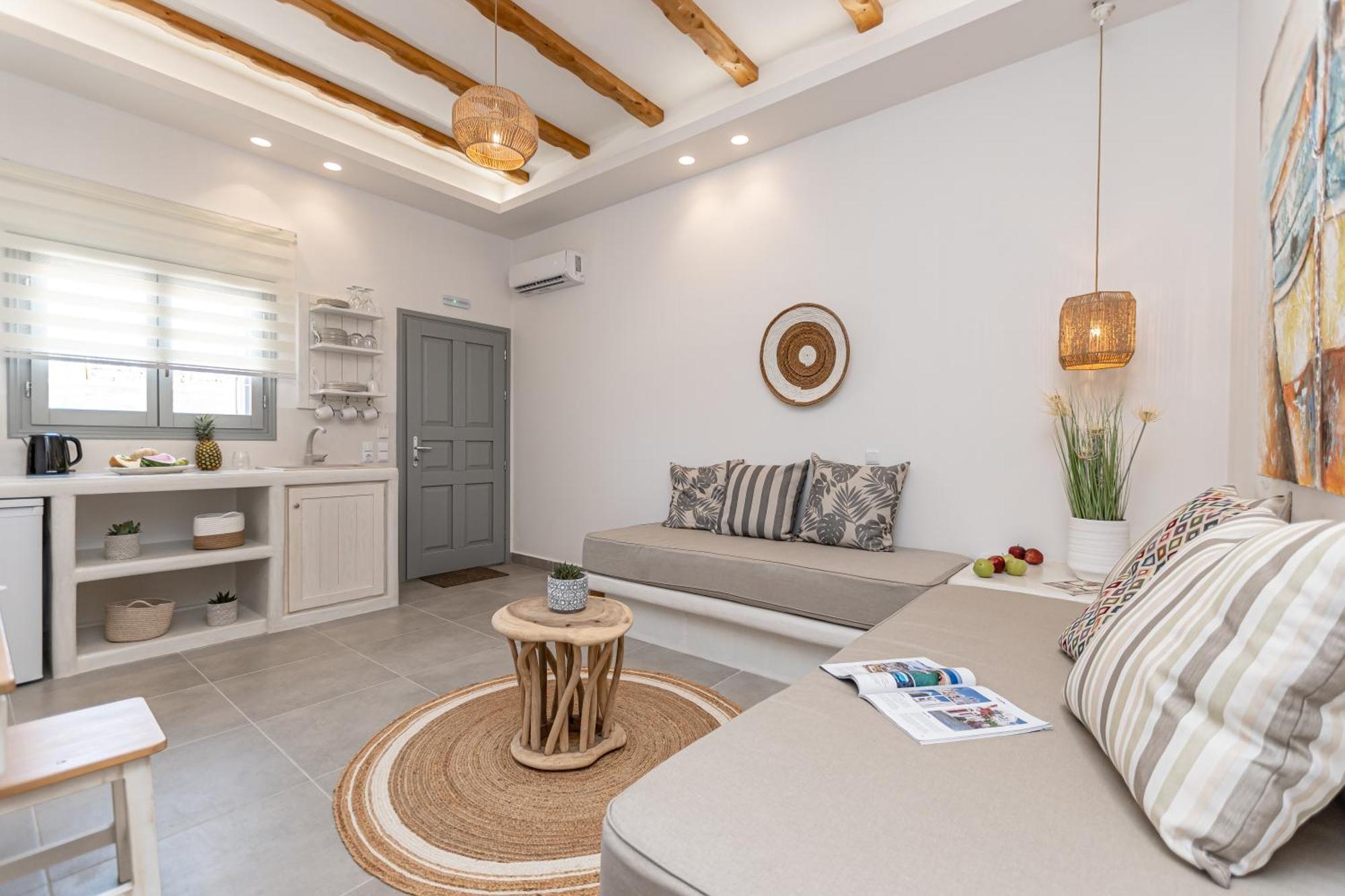 Porto Dema Luxury Suites Schinoussa Exterior photo