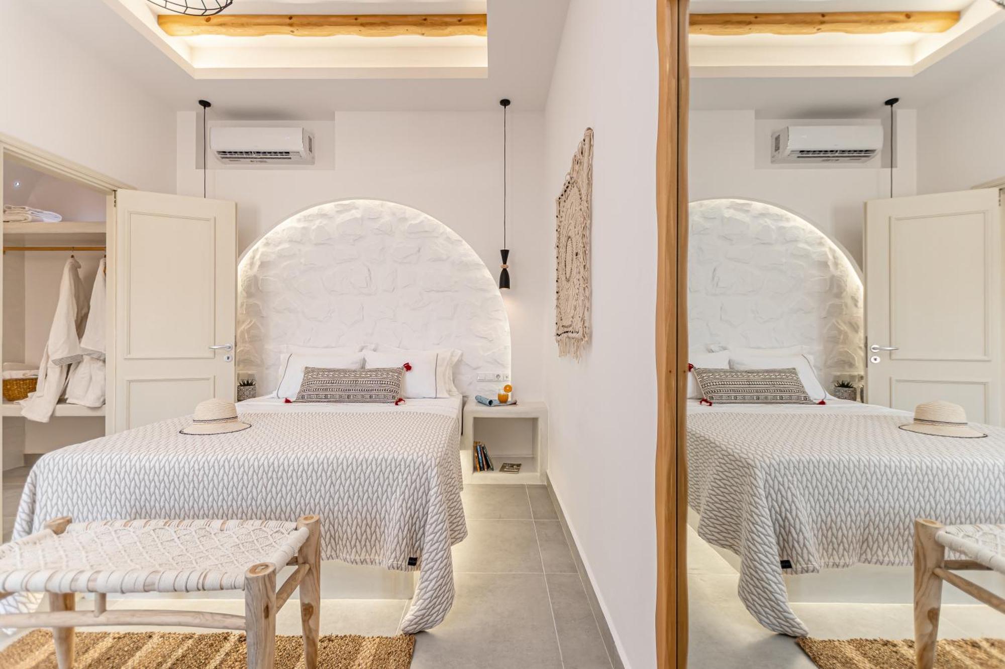Porto Dema Luxury Suites Schinoussa Exterior photo