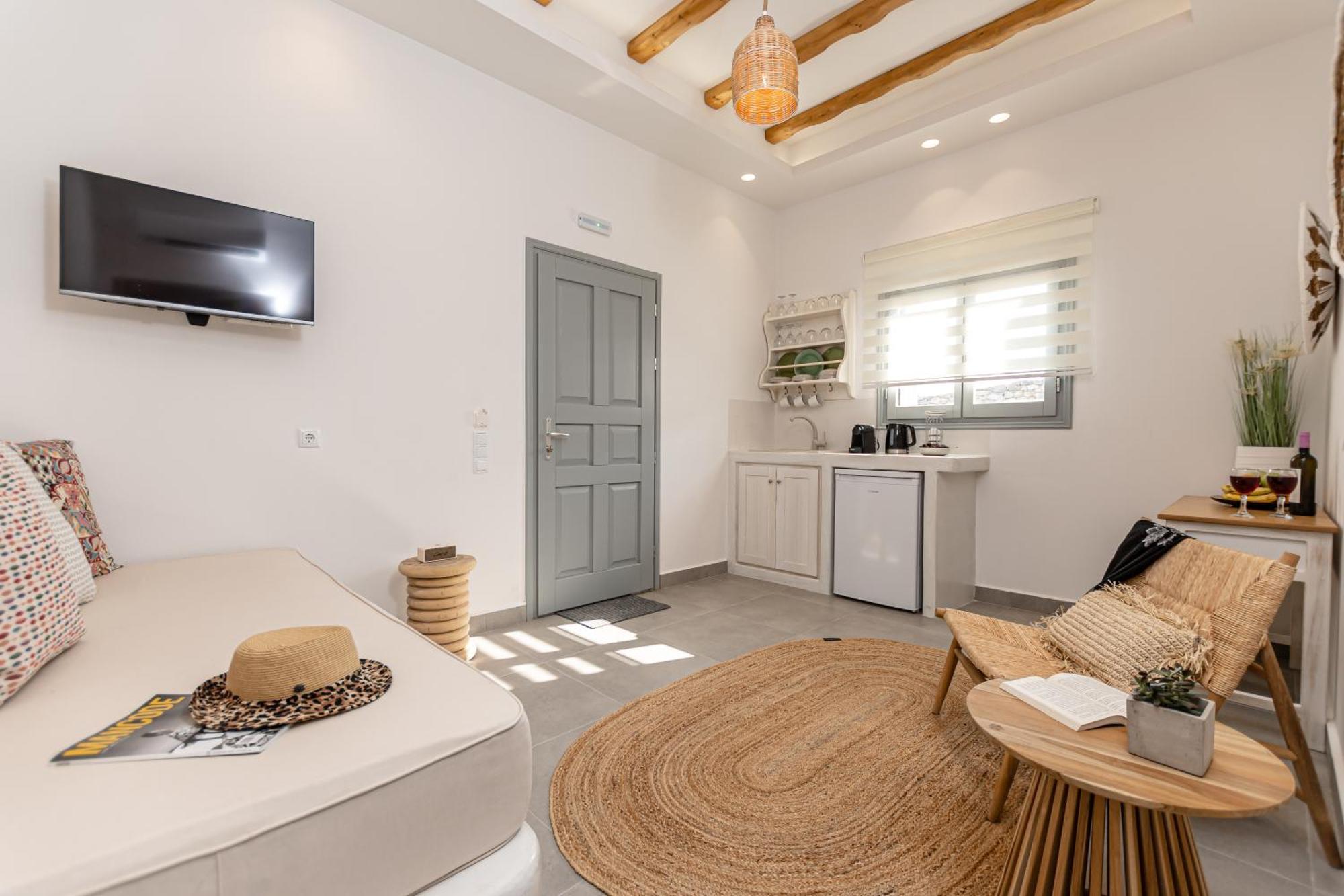 Porto Dema Luxury Suites Schinoussa Exterior photo