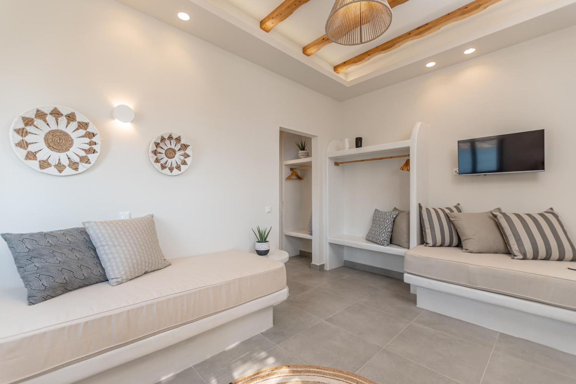 Porto Dema Luxury Suites Schinoussa Exterior photo